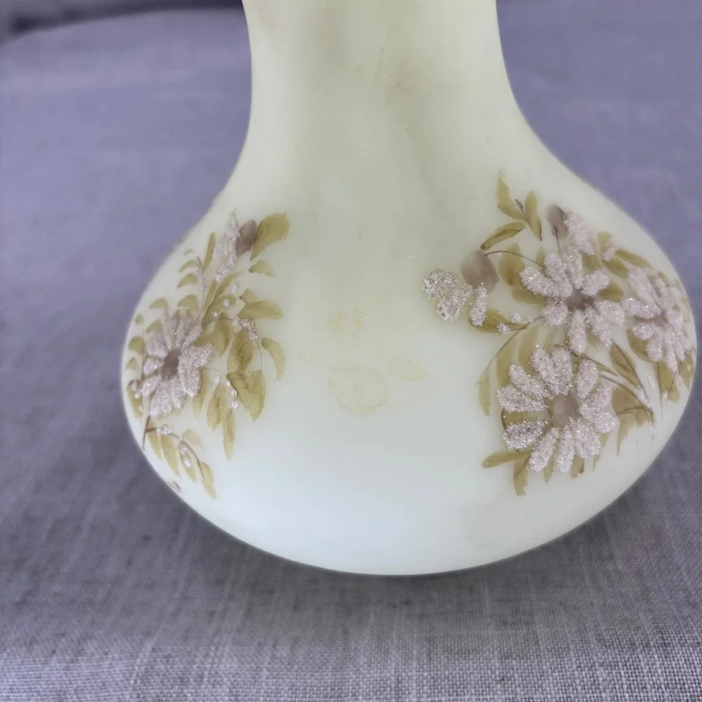 Vintage Fenton Custard Glass Uranium Vase Hand Painted Daisy Ruffled Edge Signed